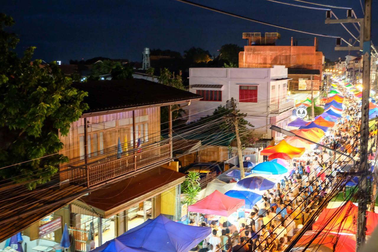 Thai Time Hostel เชียงใหม่ ภายนอก รูปภาพ